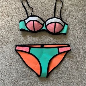 Color block Swim Suit size Small